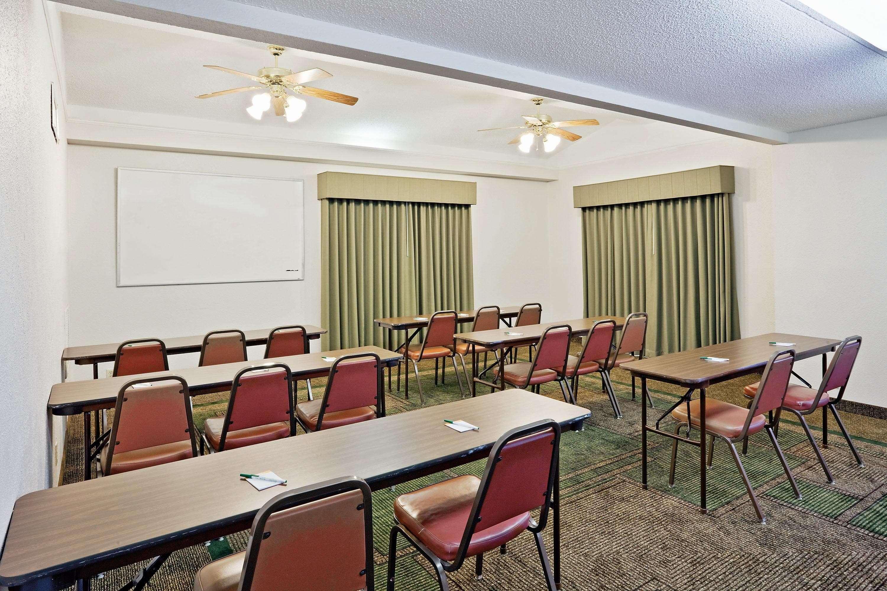La Quinta Inn By Wyndham Merrillville Esterno foto